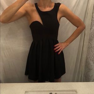 NWT Little black dress LBD Xenia Boutique sz 6